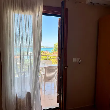 Apartmanhotel Popi Griva Vurvurú